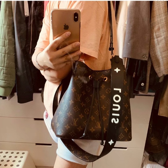 LV NEONOE BAG - Picture 11 of 12